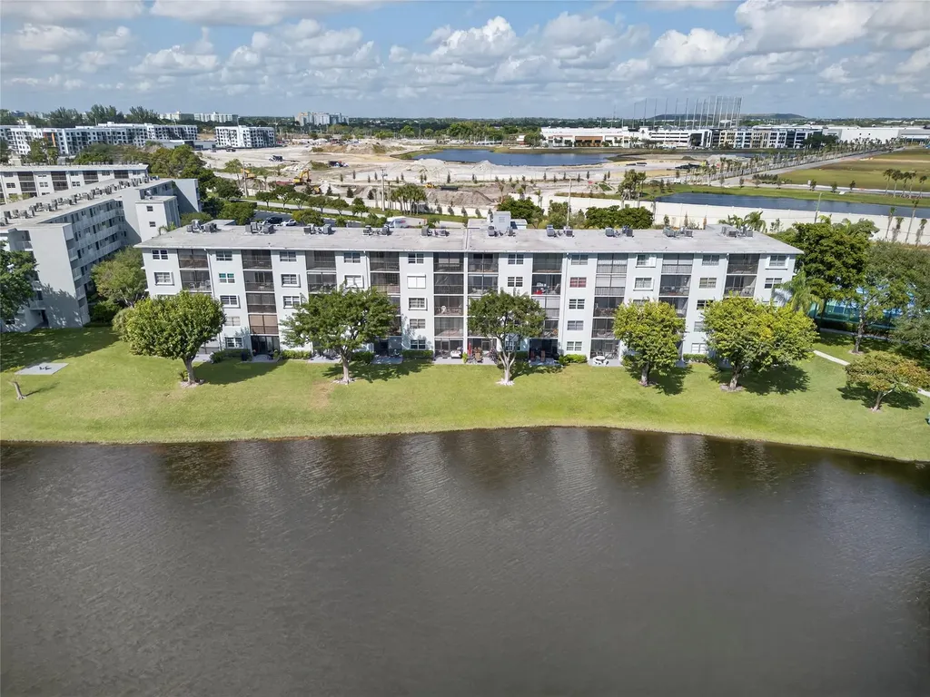 2222 N Cypress Bend Drive Pompano Beach FL 33069
