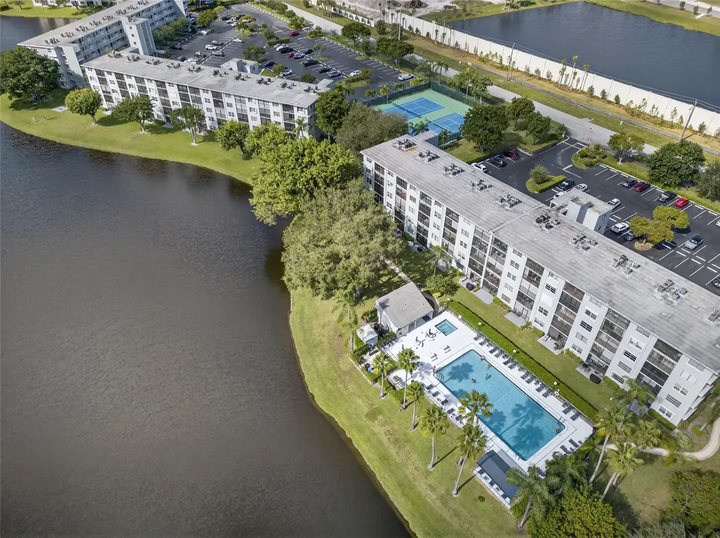 2222 N Cypress Bend Drive Pompano Beach FL 33069
