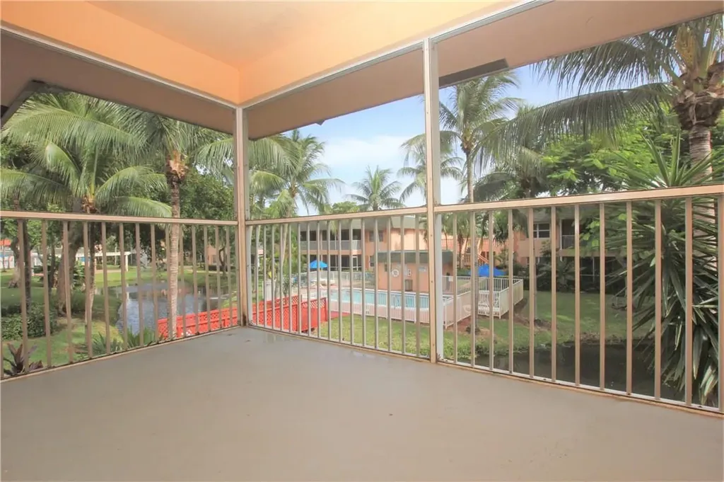 760 SE 2nd Avenue Deerfield Beach FL 33441