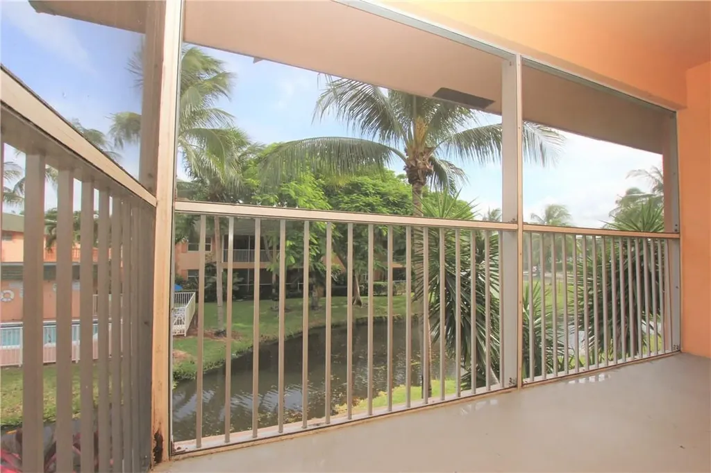 760 SE 2nd Avenue Deerfield Beach FL 33441