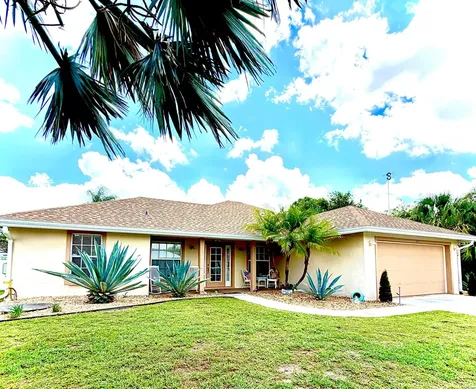127 NW Avens Street Port St Lucie FL 34983