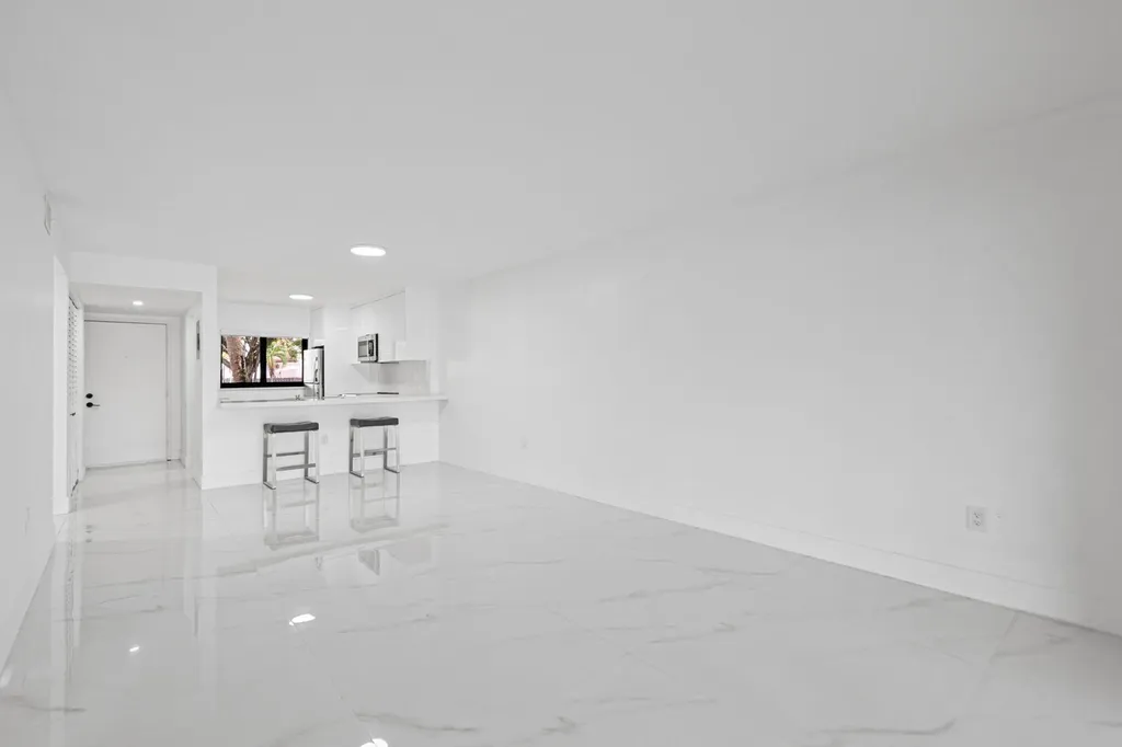 510 W Park Drive Miami FL 33172