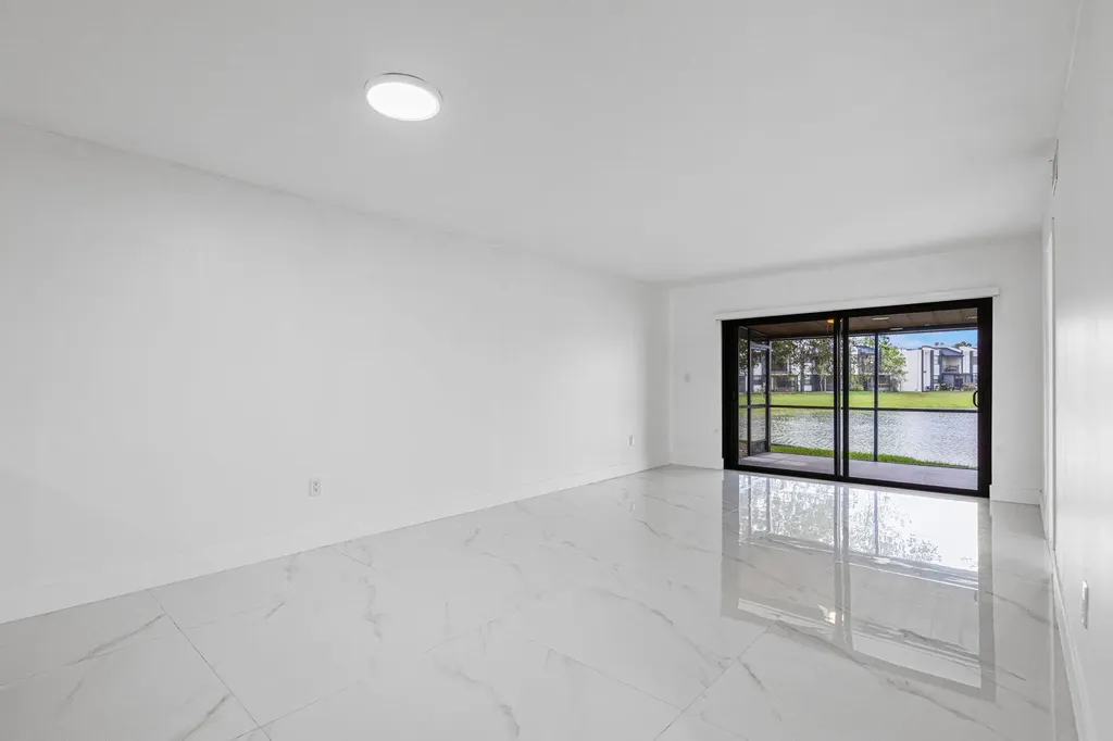 510 W Park Drive Miami FL 33172