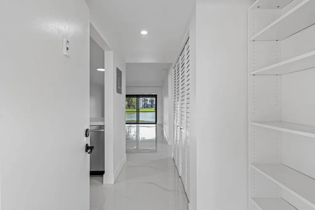 510 W Park Drive Miami FL 33172