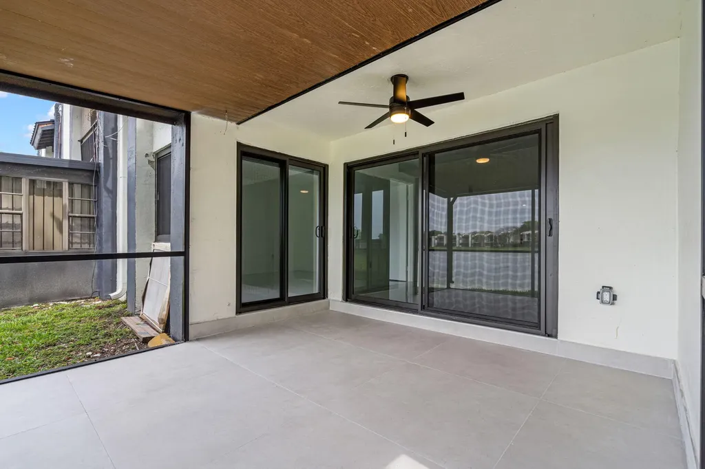 510 W Park Drive Miami FL 33172