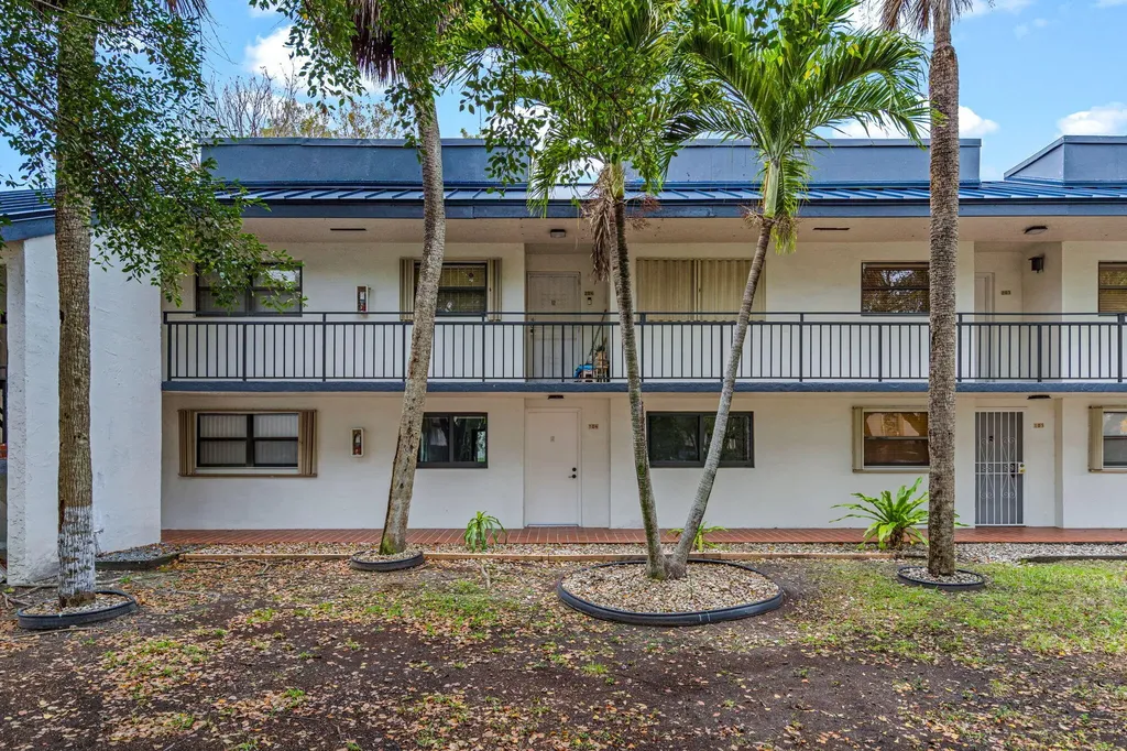 510 W Park Drive Miami FL 33172