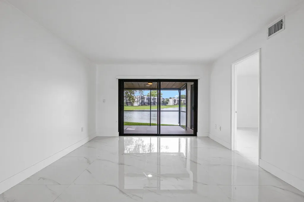 510 W Park Drive Miami FL 33172