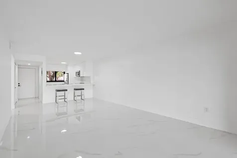 510 W Park Drive Miami FL 33172