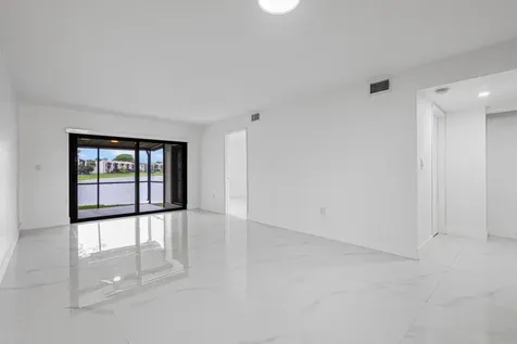 510 W Park Drive Miami FL 33172