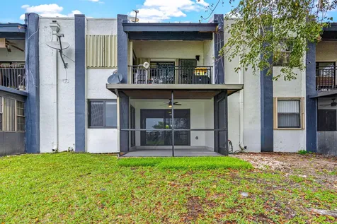510 W Park Drive Miami FL 33172