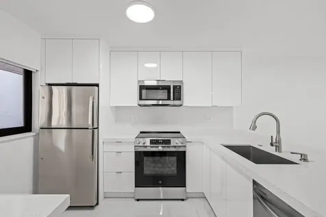 510 W Park Drive Miami FL 33172