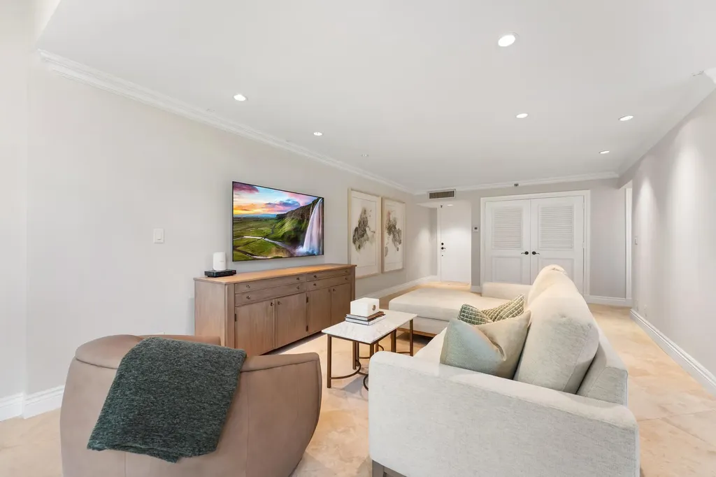 6895 Willow Wood Drive Boca Raton FL 33434