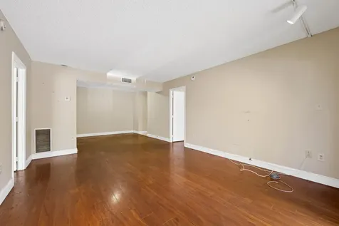4156 Inverrary Drive Lauderhill FL 33319