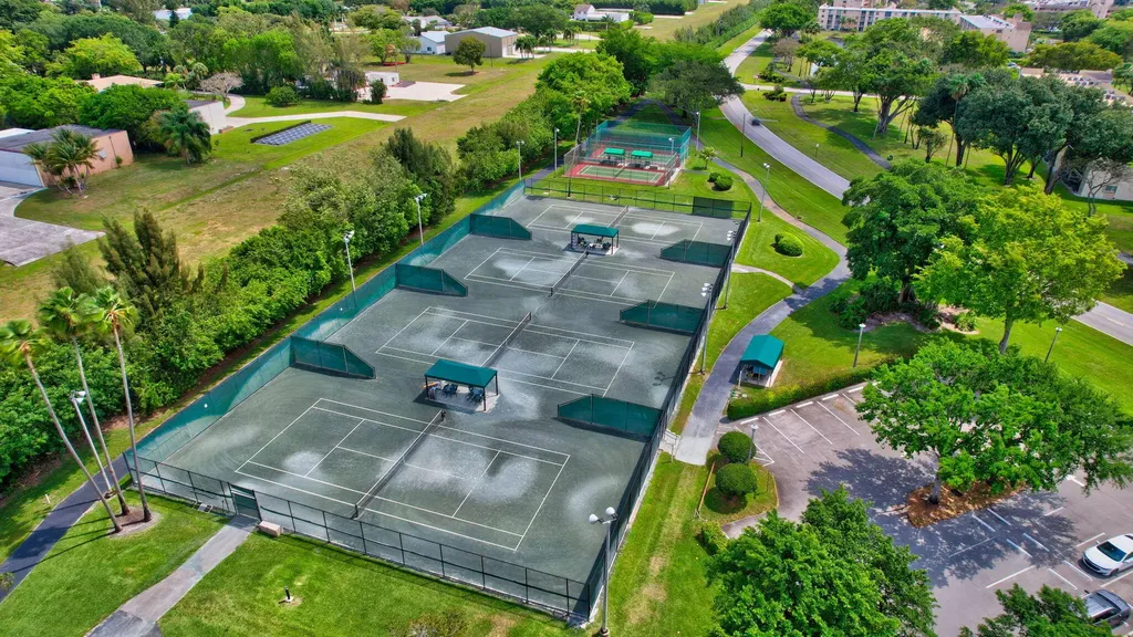 6655 Kensington Lane Delray Beach FL 33446