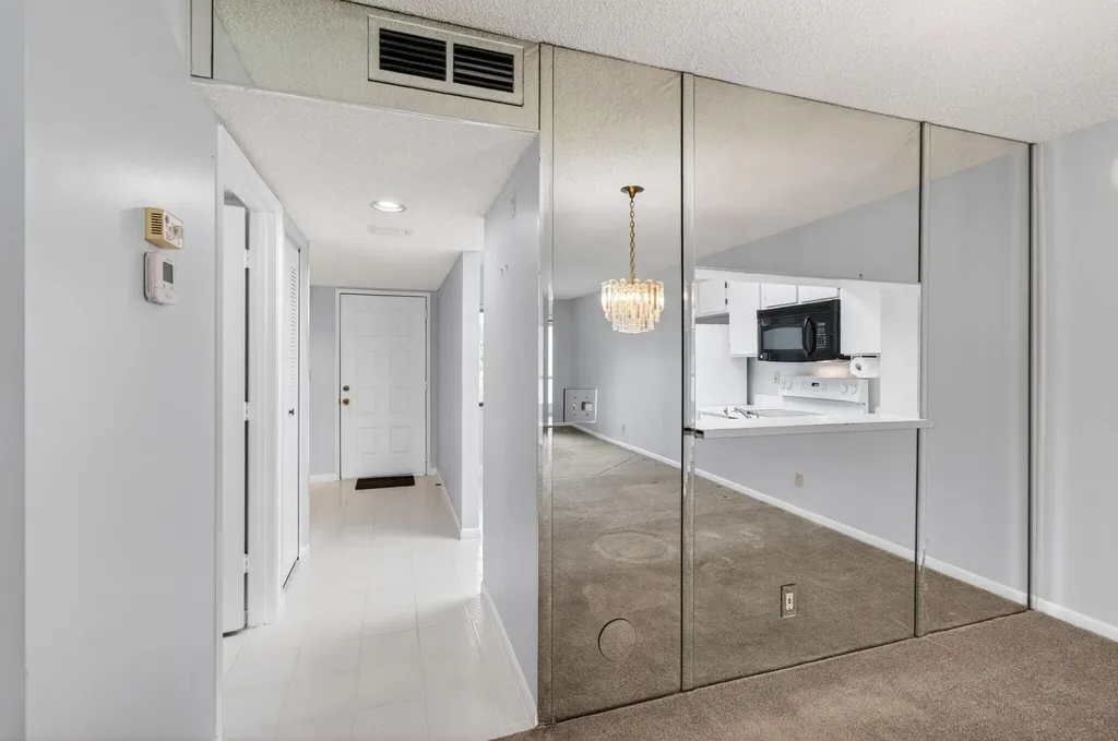 6655 Kensington Lane Delray Beach FL 33446