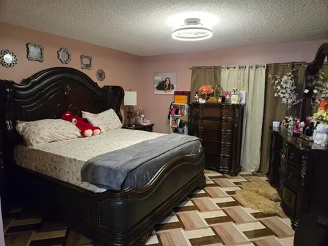 2835 Sand Pines Lake Worth FL 33462