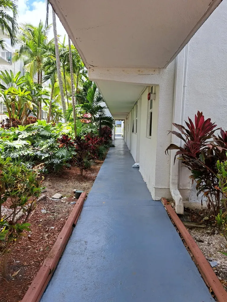 1801 S Treasure Drive North Bay Village FL 33141
