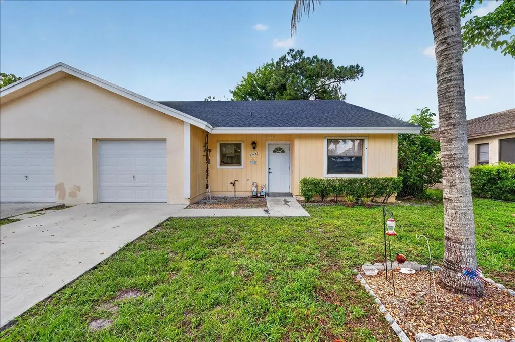 12452 Guilford Way Wellington FL 33414