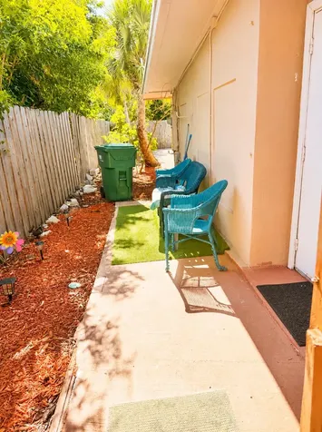 2940 Avenue Riviera Beach FL 33404