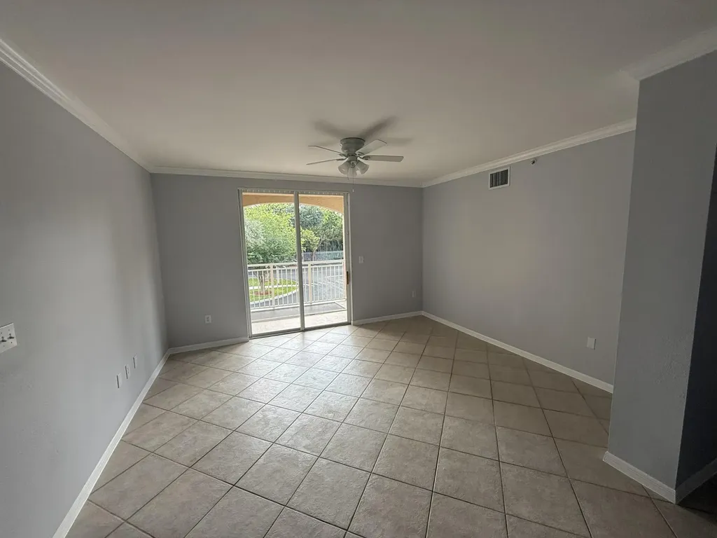 6386 Emerald Dunes Drive West Palm Beach FL 33411