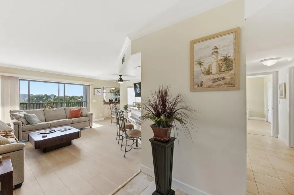 1605 S Us Highway 1 Jupiter FL 33477