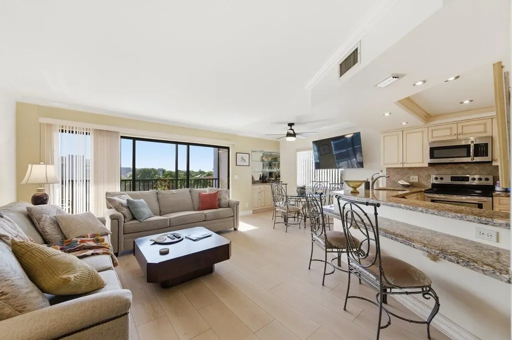 1605 S Us Highway 1 Jupiter FL 33477
