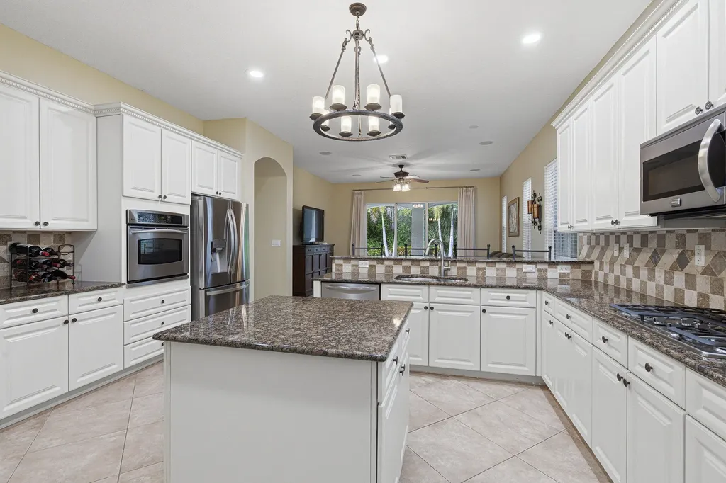 946 Mill Creek Drive Palm Beach Gardens FL 33410