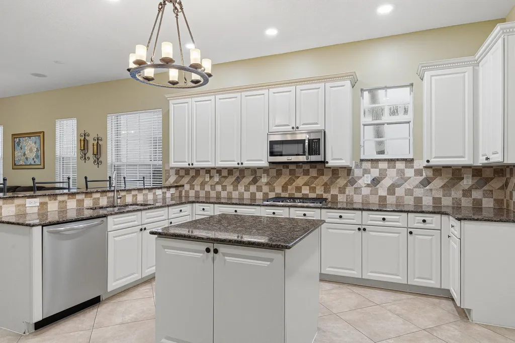 946 Mill Creek Drive Palm Beach Gardens FL 33410