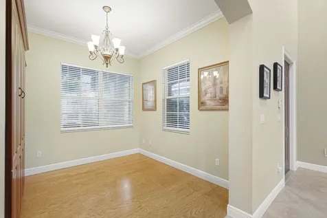 946 Mill Creek Drive Palm Beach Gardens FL 33410