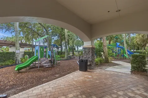 946 Mill Creek Drive Palm Beach Gardens FL 33410