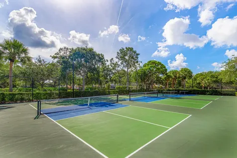946 Mill Creek Drive Palm Beach Gardens FL 33410
