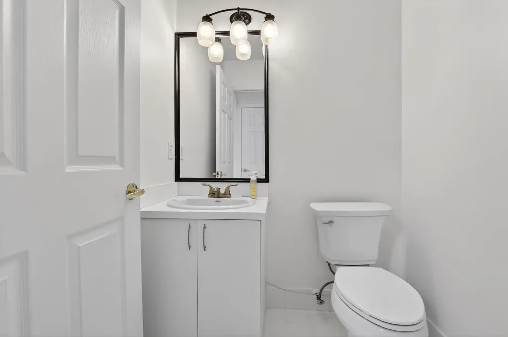 10690 NW 2nd Circle Pembroke Pines FL 33026