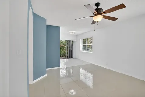 10690 NW 2nd Circle Pembroke Pines FL 33026