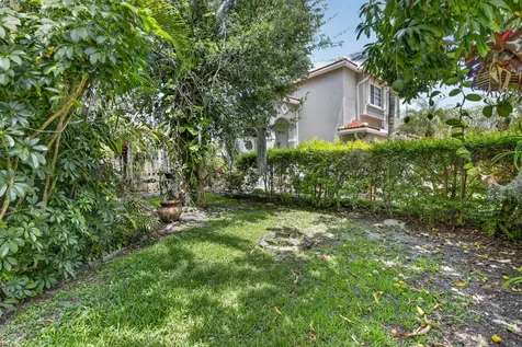 10690 NW 2nd Circle Pembroke Pines FL 33026