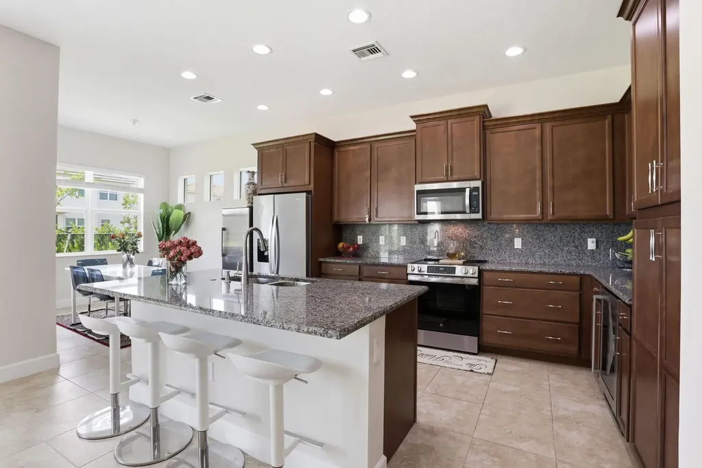5572 Liberty Lane Westlake FL 33470
