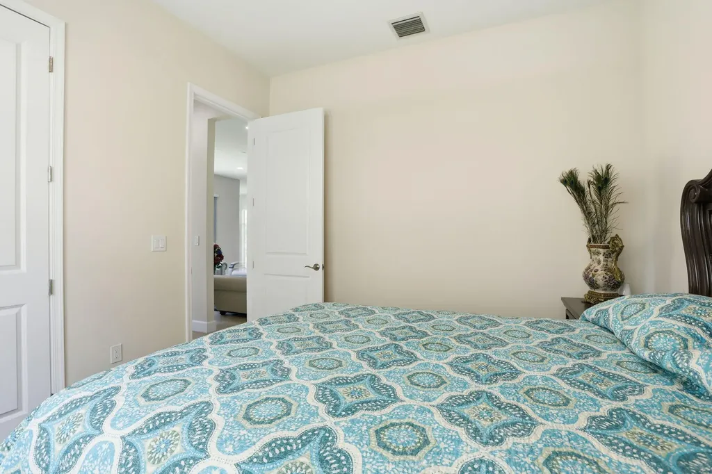 5572 Liberty Lane Westlake FL 33470