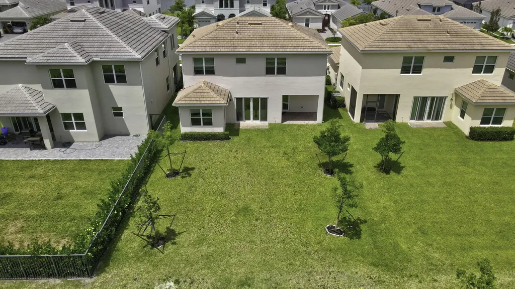5572 Liberty Lane Westlake FL 33470