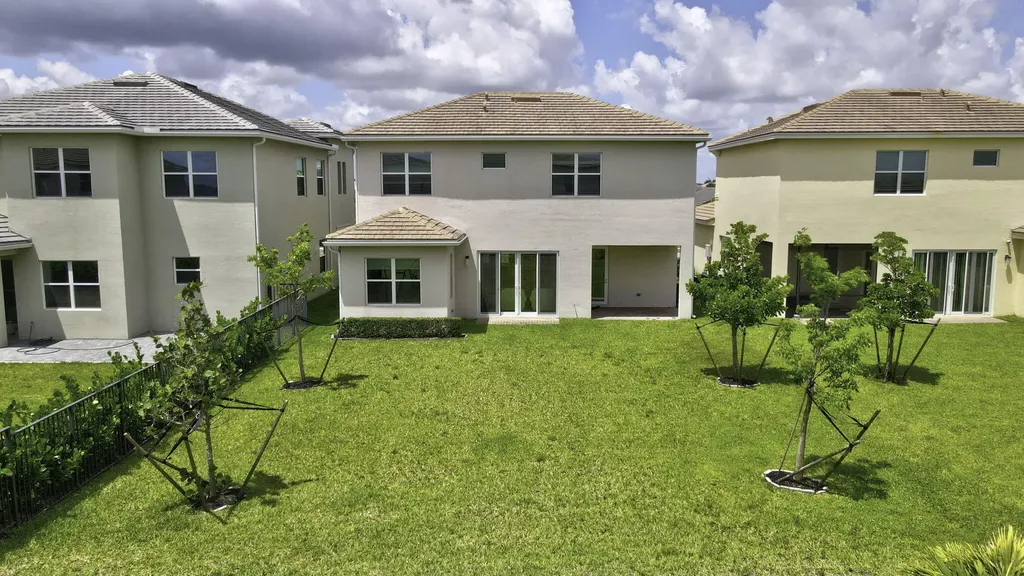 5572 Liberty Lane Westlake FL 33470