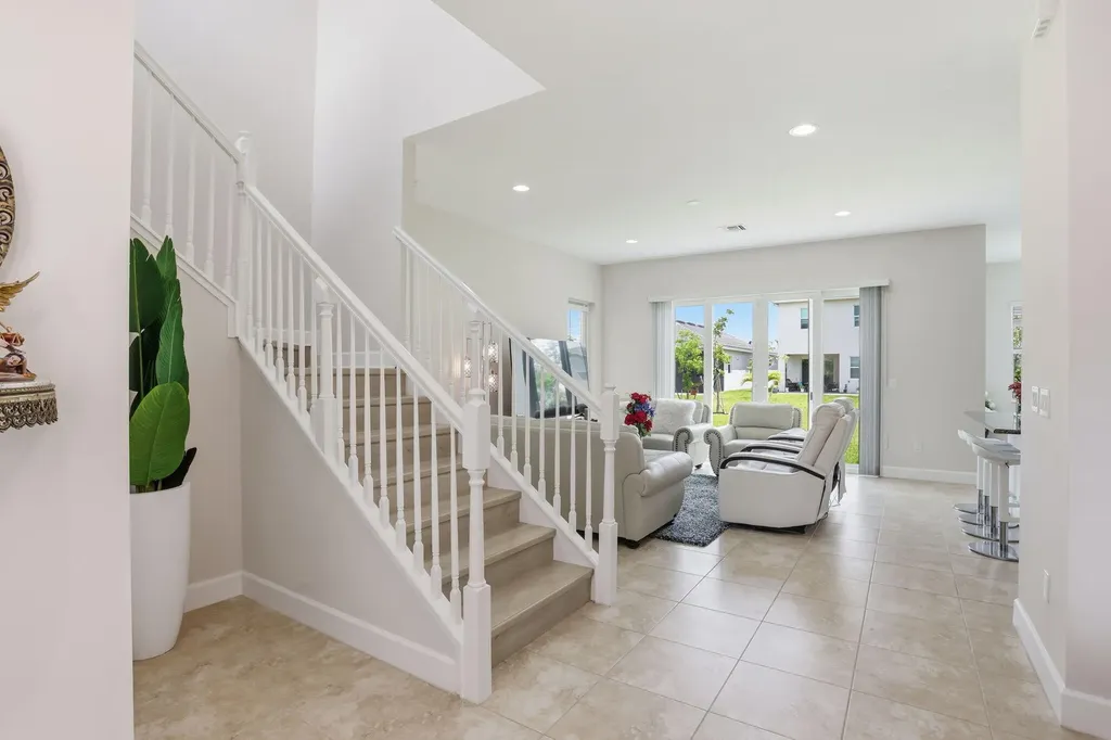 5572 Liberty Lane Westlake FL 33470