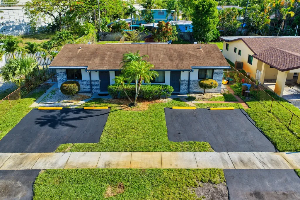 837 NW 41st Street Oakland Park FL 33309
