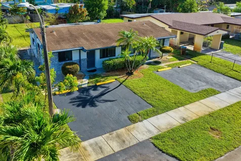 837 NW 41st Street Oakland Park FL 33309