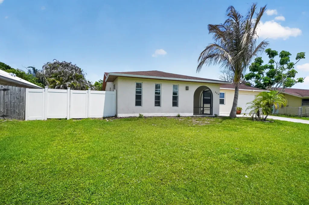 549 SE Marydale Terrace Port St Lucie FL 34983