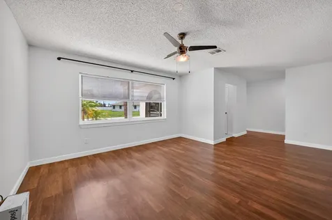 549 SE Marydale Terrace Port St Lucie FL 34983