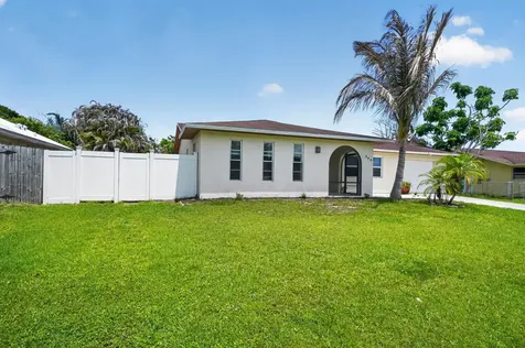 549 SE Marydale Terrace Port St Lucie FL 34983