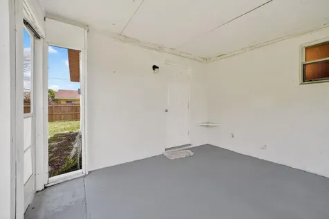 549 SE Marydale Terrace Port St Lucie FL 34983