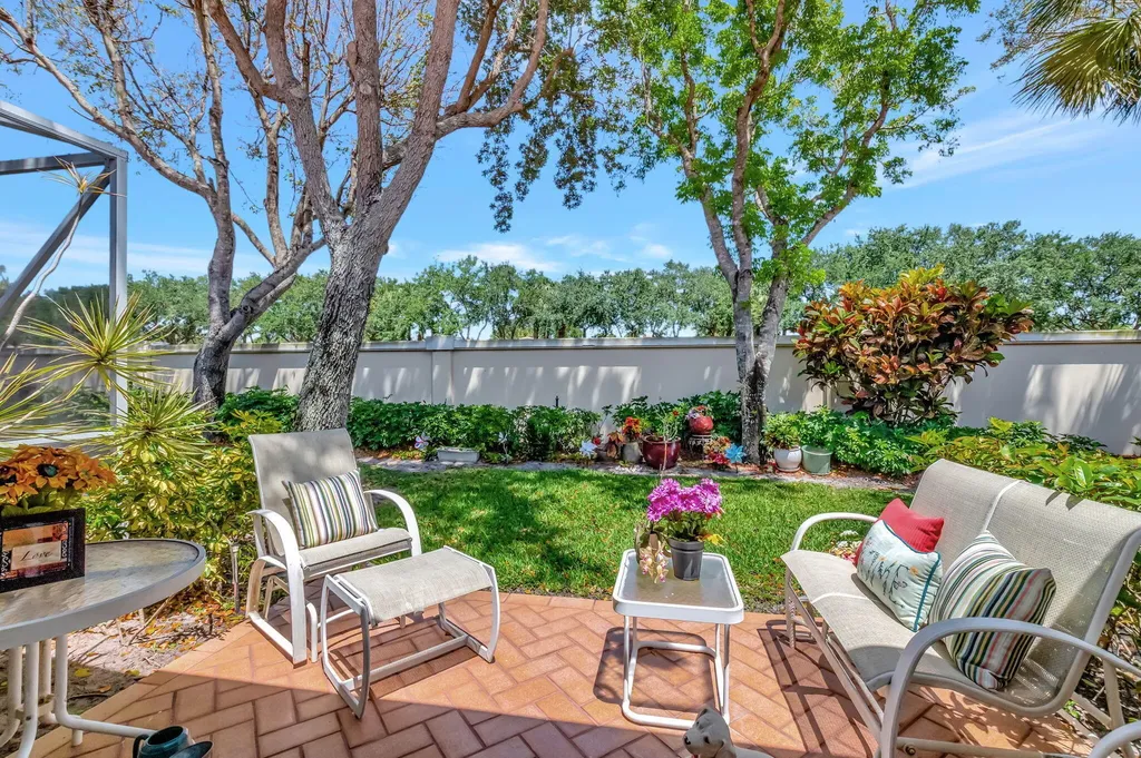 12610 Crystal Pointe Drive Boynton Beach FL 33437