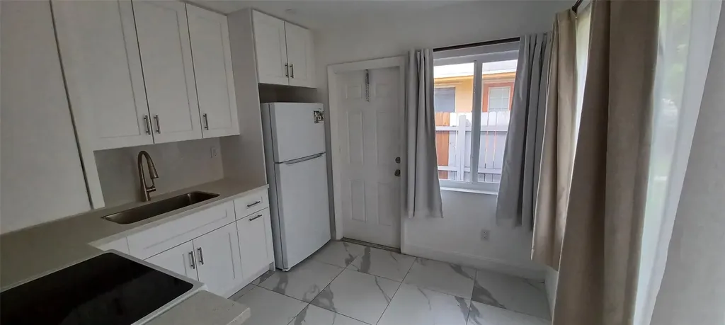 602 SE 2nd Avenue Dania Beach FL 33004