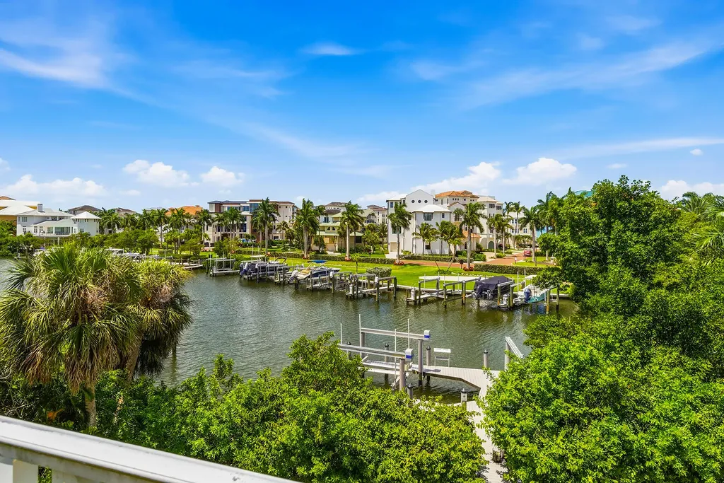 98 Southport Cove Bonita Springs FL 34134
