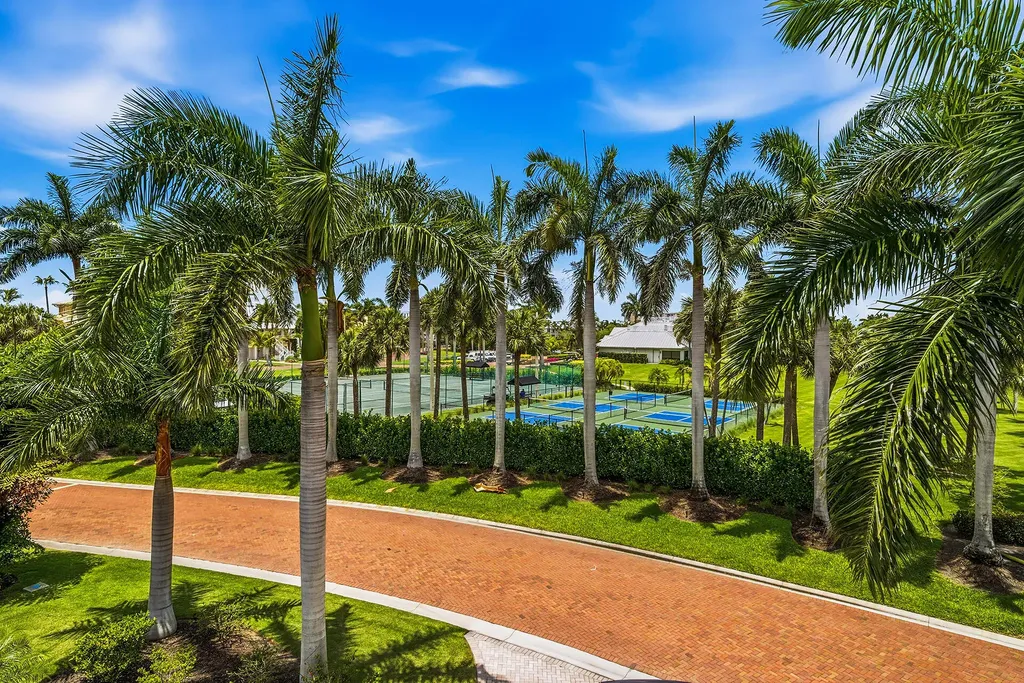 98 Southport Cove Bonita Springs FL 34134