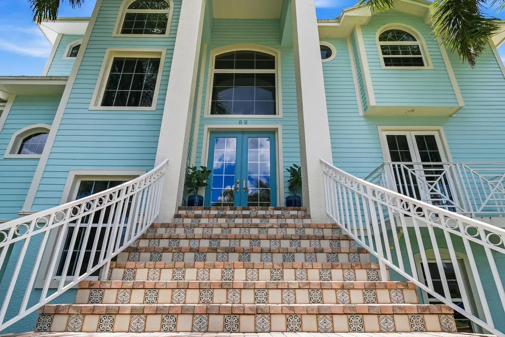 98 Southport Cove Bonita Springs FL 34134